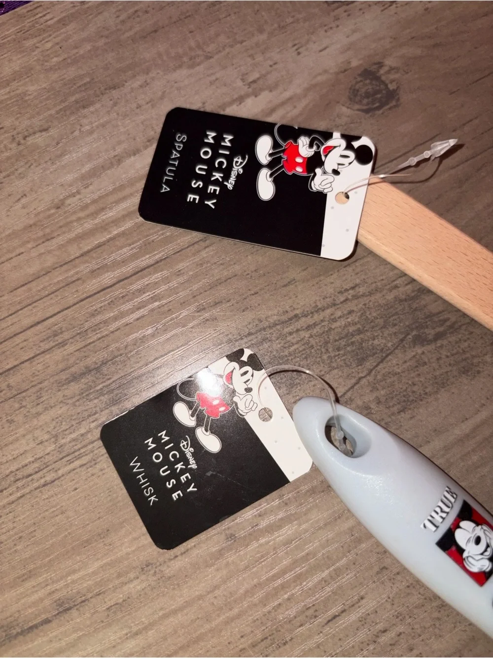 🏝️🎉Disney Mickey & Minnie True Love Spatula & Whisk Set NWT Kitchen Utensils